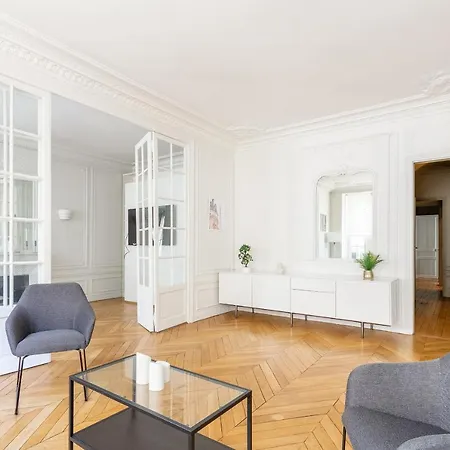 Appartamento Luxury Living In Passy Parigi