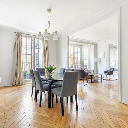 Luxury Living In Passy Appartamento