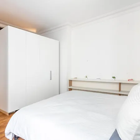 Luxury Living In Passy Apartment *